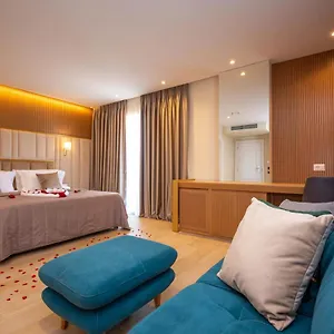 **** Hotel Merar Albanien